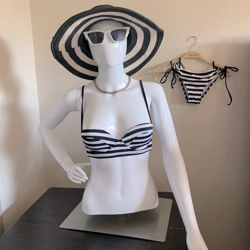 Black & White Stripped Swim Set